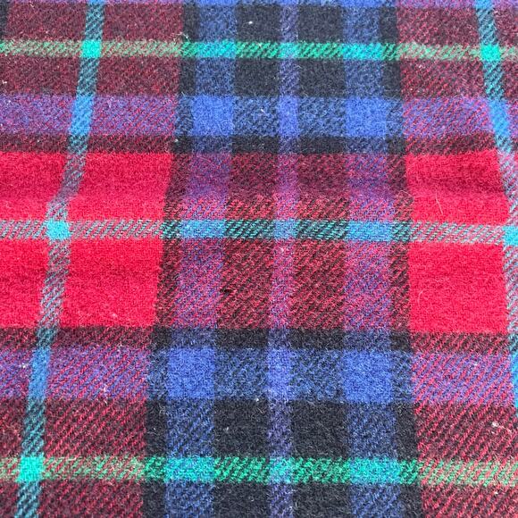 Pendleton virgin wool plaid blanket - Defects - Picture 10 of 10